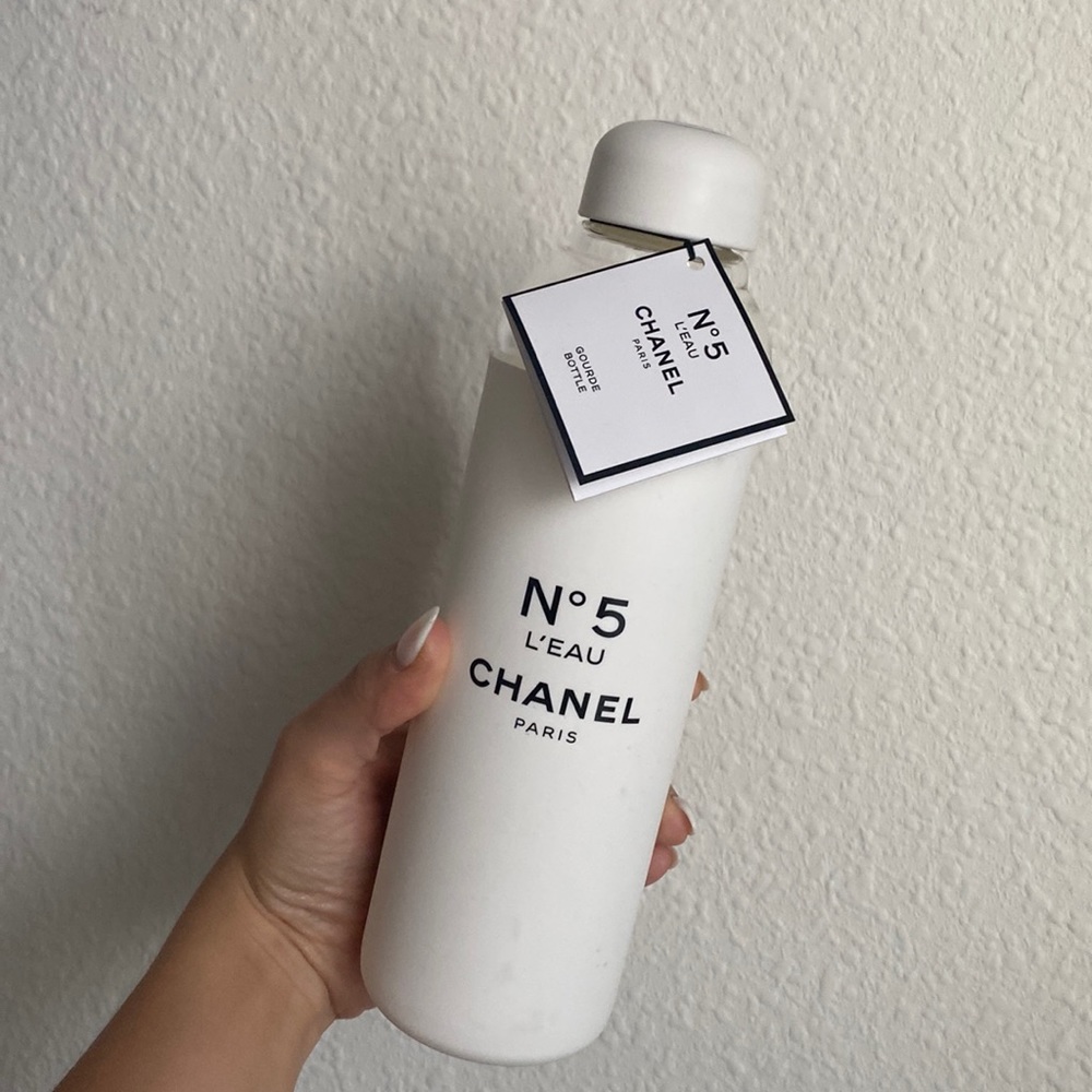 Limited edition Chanel factory 5 water bottle + set